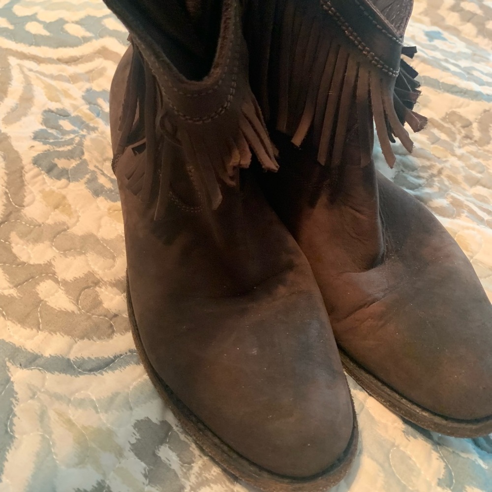 Genuine leather ankle boots with fringe. Dark chocolate brown